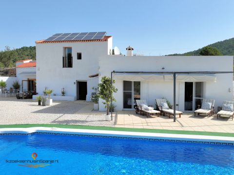 Country House | Finca For sale in Chinorlet