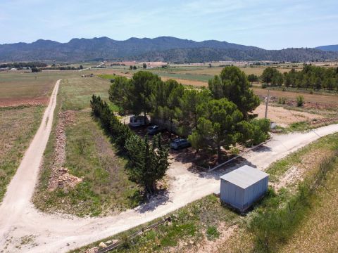 Country House | Finca For sale in Yecla