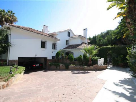 Villa For sale in Marbella