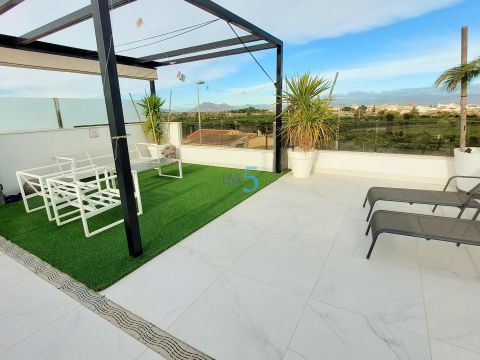 Villa For sale in Benijofar