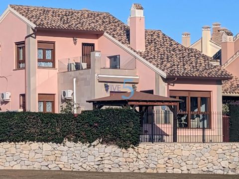 Villa For sale in Algorfa