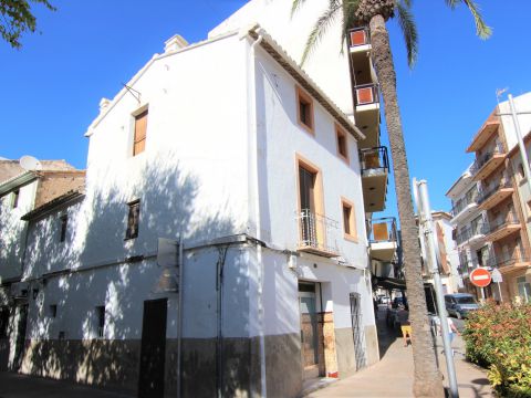 Detached house For sale in Javea