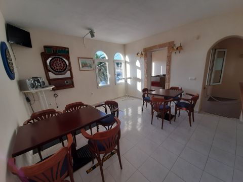 Commercial For sale in Benissa