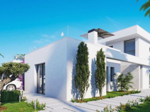 Villa New build in Lomas de Cabo Roig