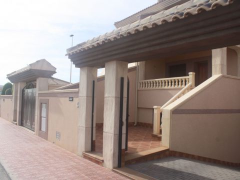 Detached house in La Zenia, Alicante, Spain