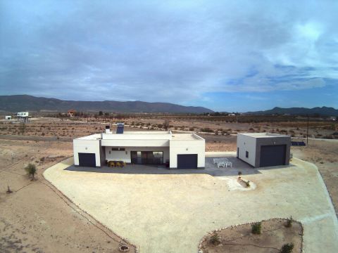 Villa Nueva construcción  En Pinoso