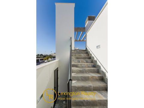 Detached house New build in Murcia