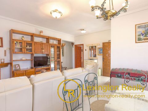 Detached house For sale in Elche