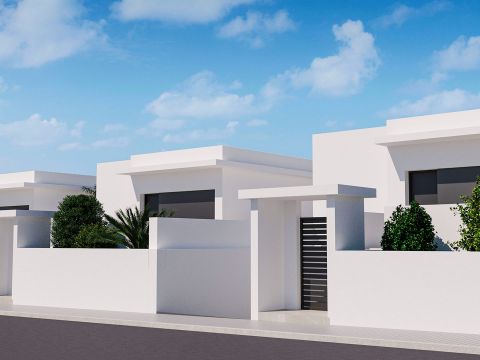 Villa Nueva construcción  En Rojales