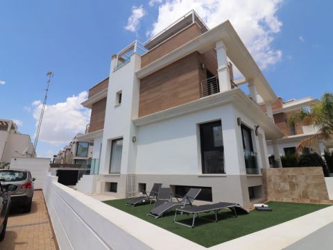 Detached house For sale in Ciudad Quesada