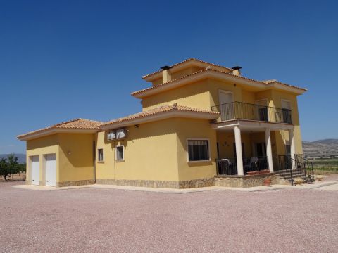 Villa Te koop in Pinoso