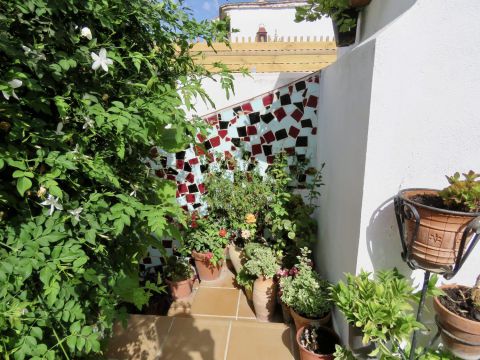 Detached house For sale in Granada