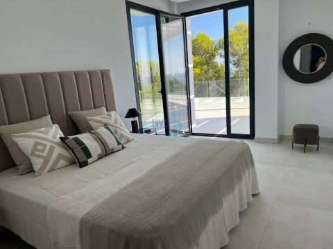 Villa New build in Alicante