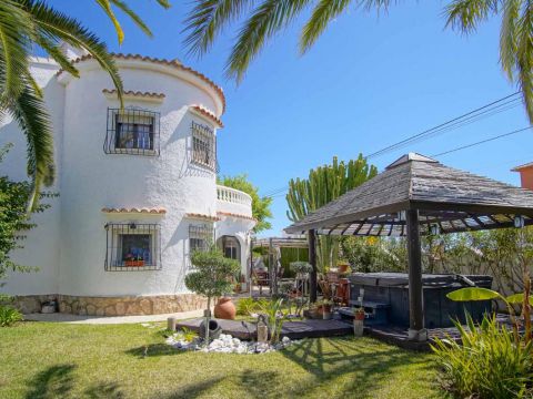 Villa For sale in Els Poblets