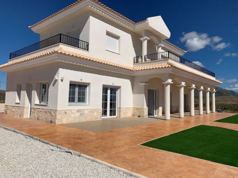 Villa in Pinoso, Alicante, Spain