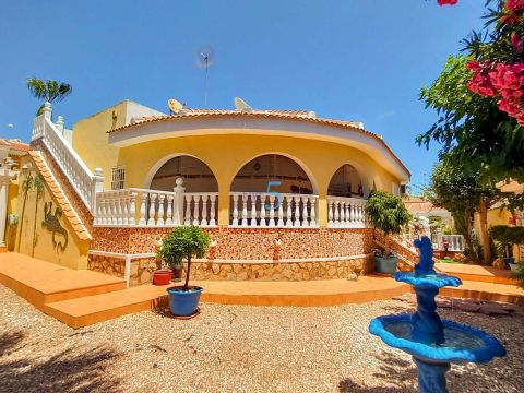 Villa Te koop in Rojales